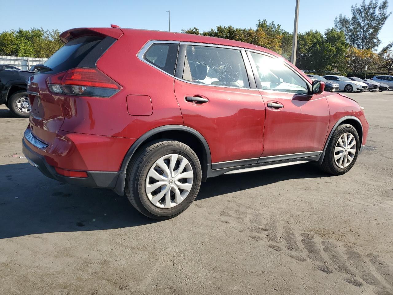 2017 NISSAN ROGUE S - Фото 3