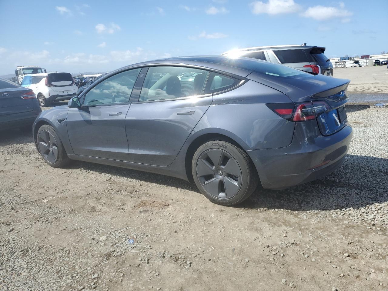 2022 TESLA MODEL 3 - Image 2