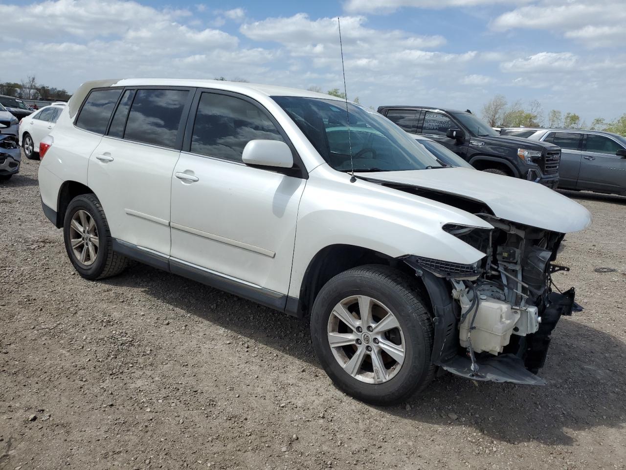2011 TOYOTA HIGHLANDER - Image 4