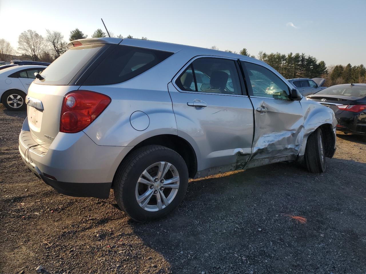 2015 CHEVROLET EQUINOX LS - Фото 3