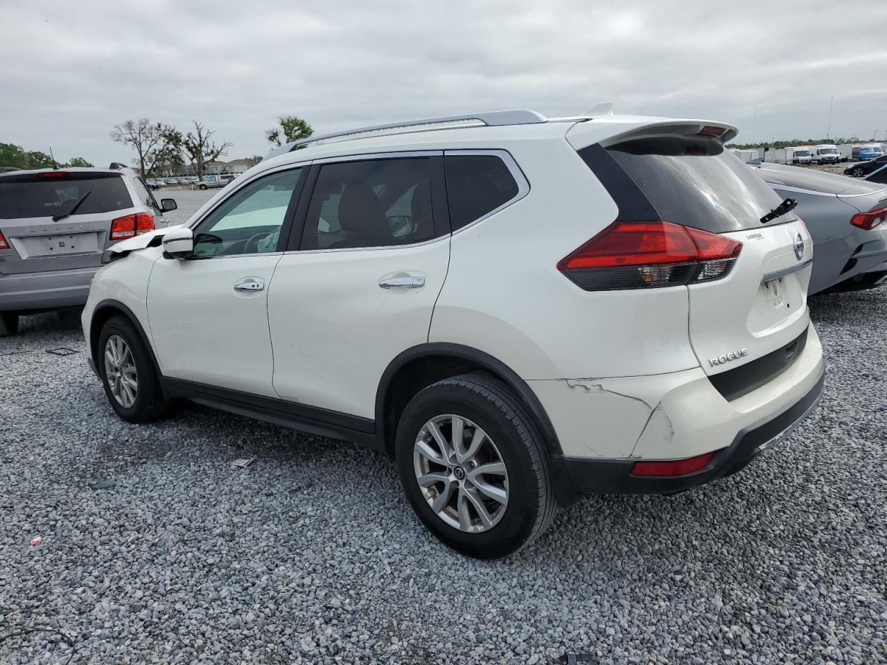 2017 NISSAN ROGUE S - Фото 2