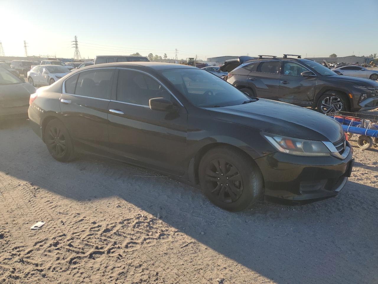 2014 HONDA ACCORD LX - Фото 4