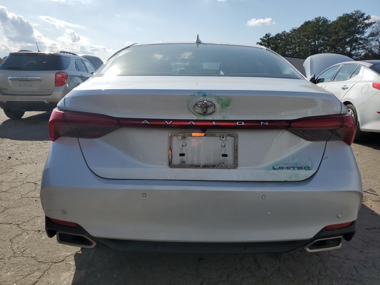 2019 TOYOTA AVALON XLE - Image 6