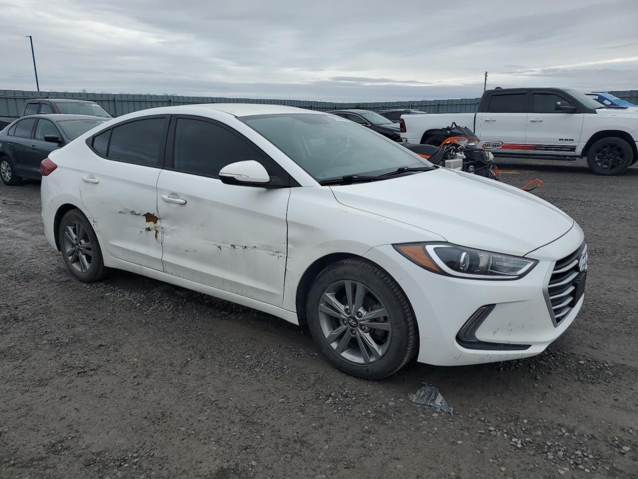 2018 HYUNDAI ELANTRA SE - Фото 4