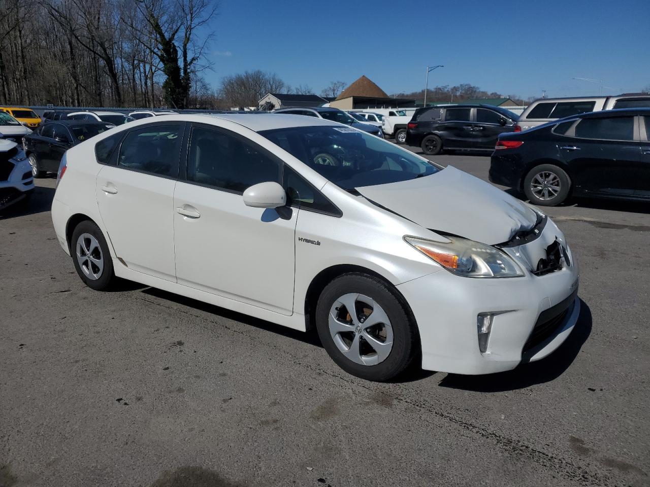 2015 TOYOTA PRIUS - Image 4