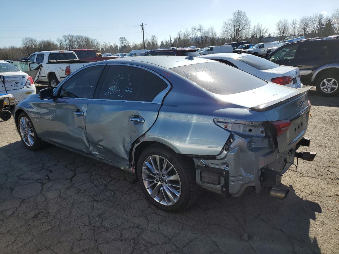 2018 INFINITI Q50 LUXE - Фото 2