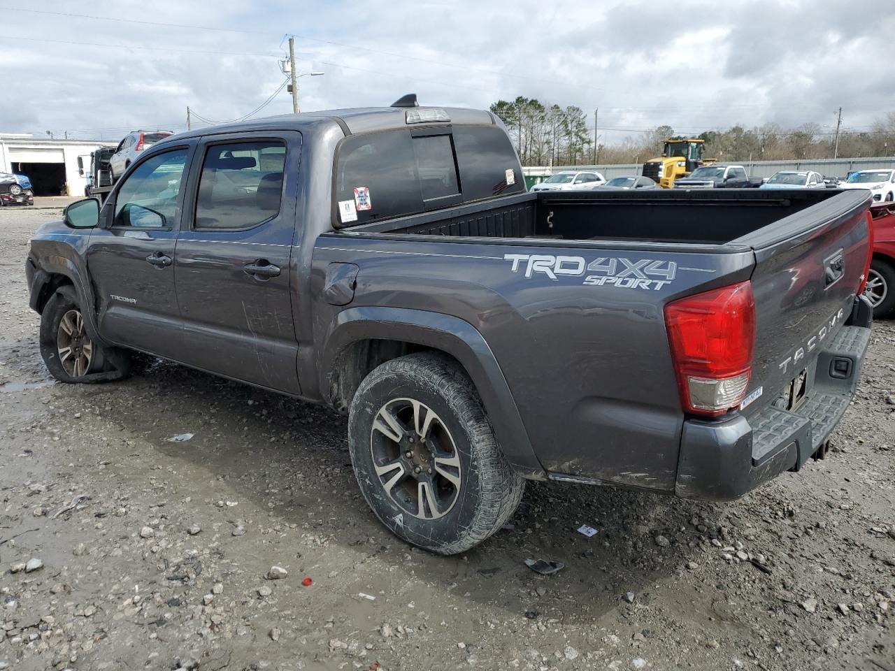 2017 TOYOTA TACOMA DOU - Фото 2