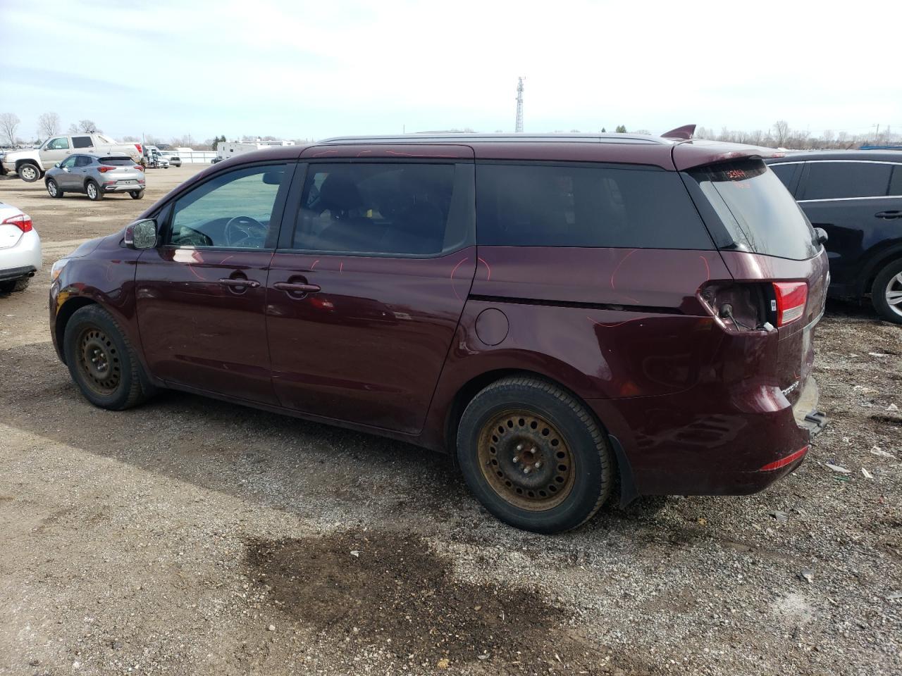 2017 KIA SEDONA LX - Фото 2