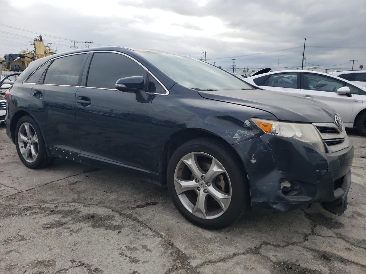 2013 TOYOTA VENZA LE - Фото 4