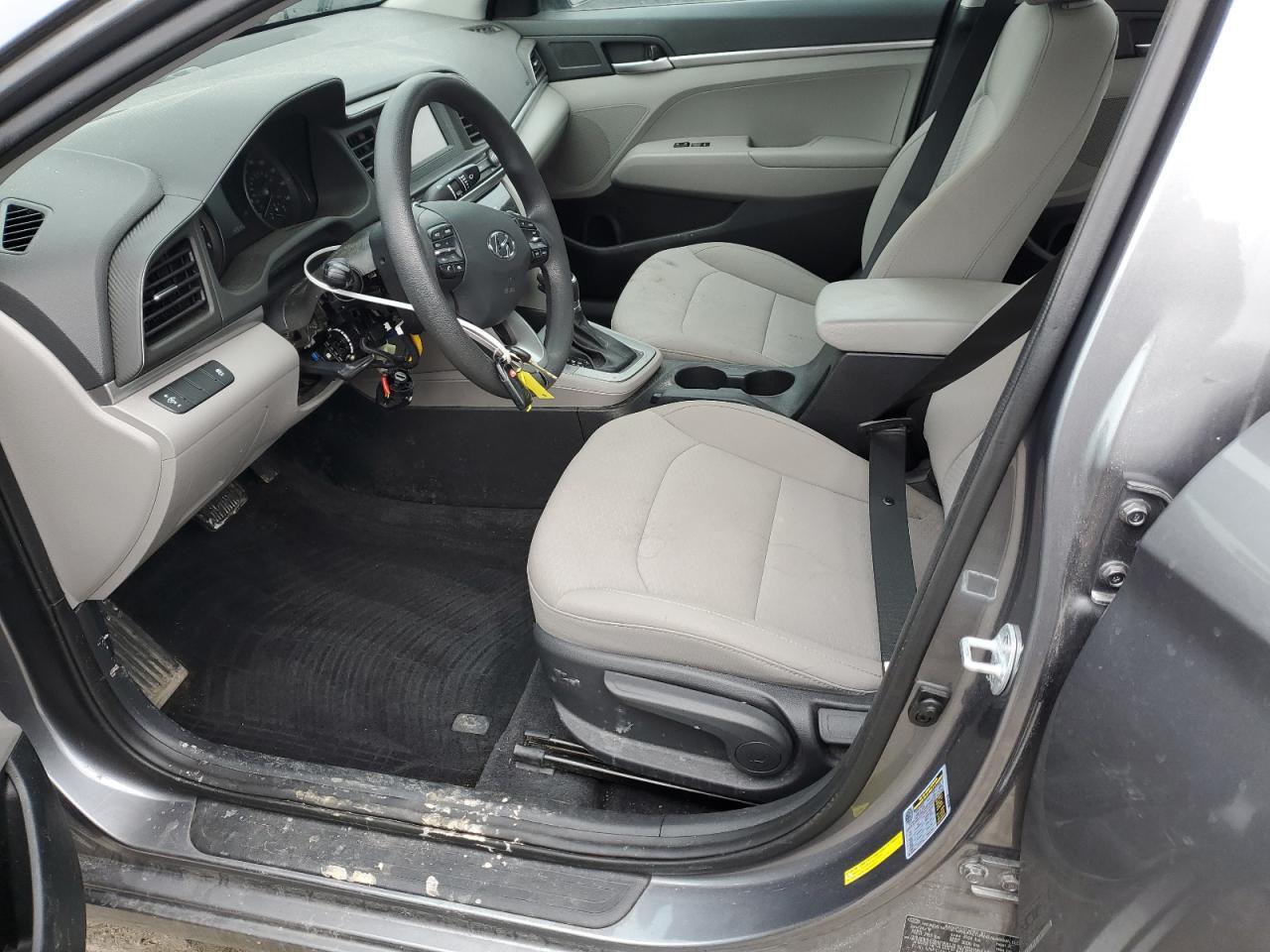 2019 HYUNDAI ELANTRA SE - Фото 7
