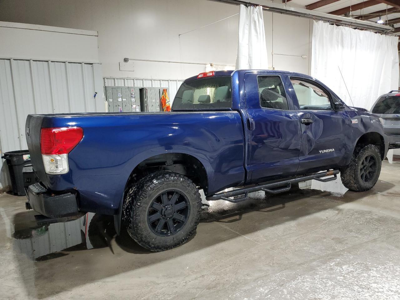2011 TOYOTA TUNDRA DOU - Фото 3