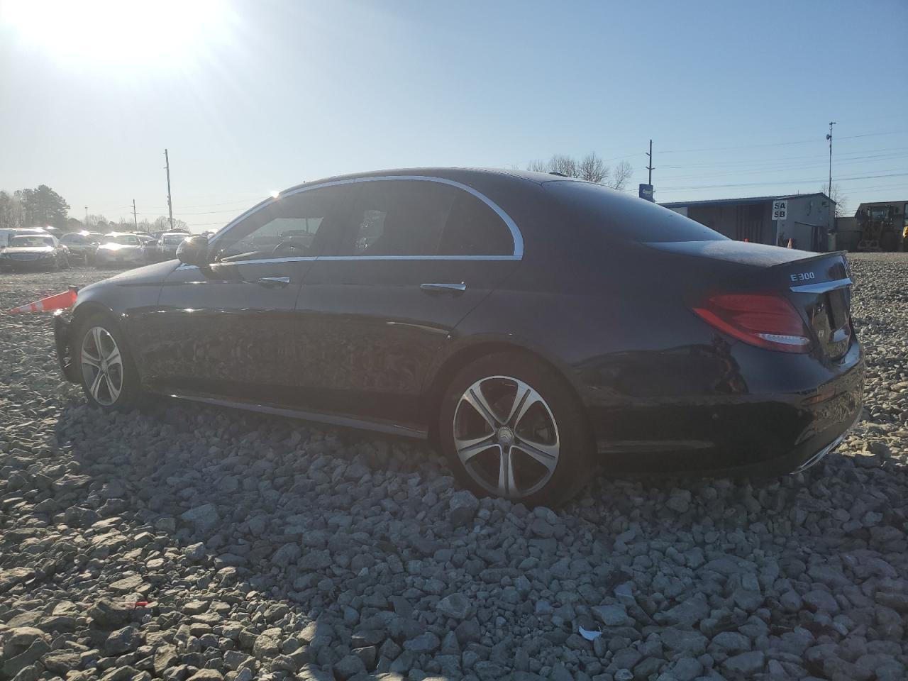 2017 MERCEDES-BENZ E 300 - Фото 2