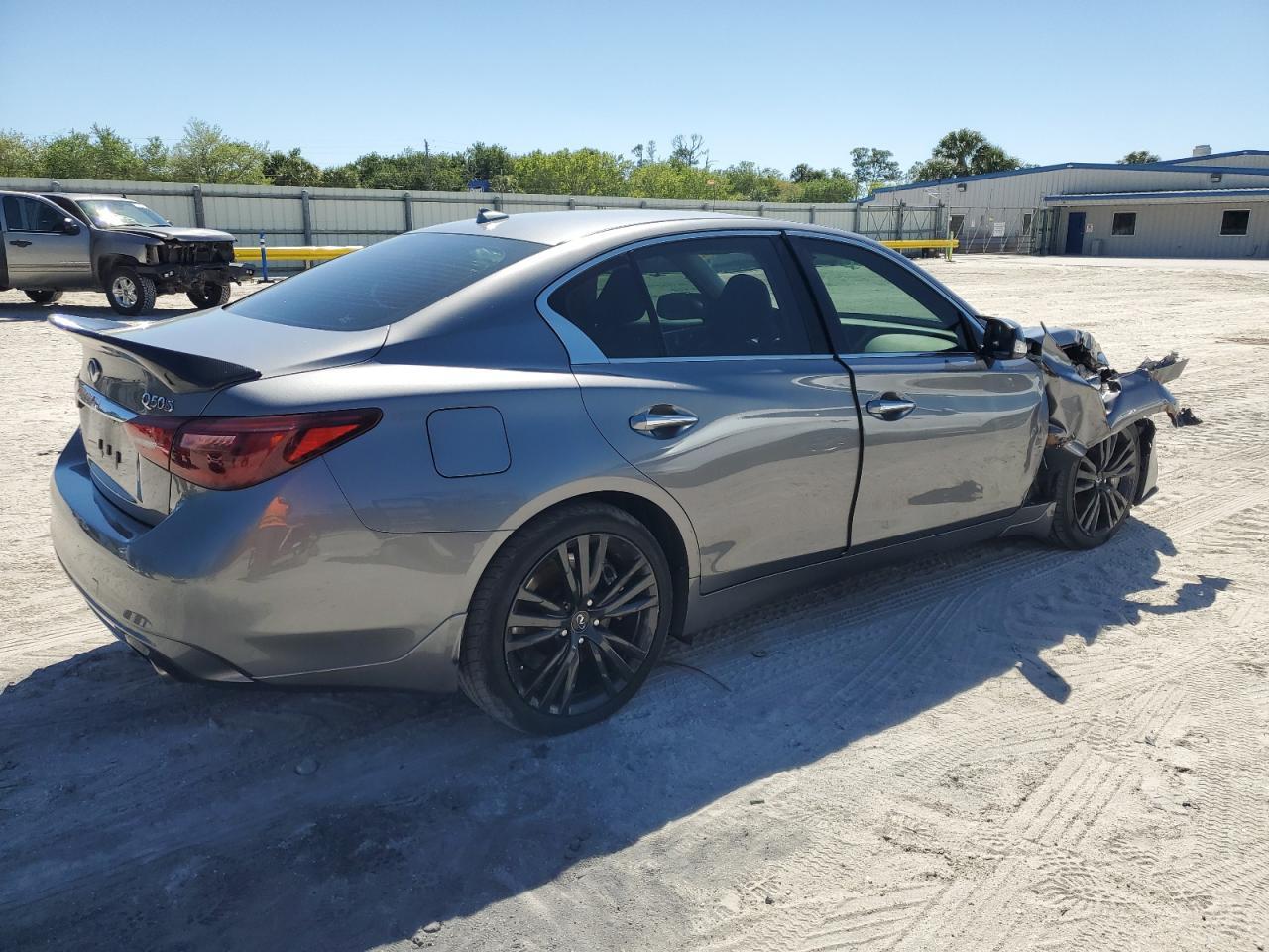 2018 INFINITI Q50 LUXE - Фото 3