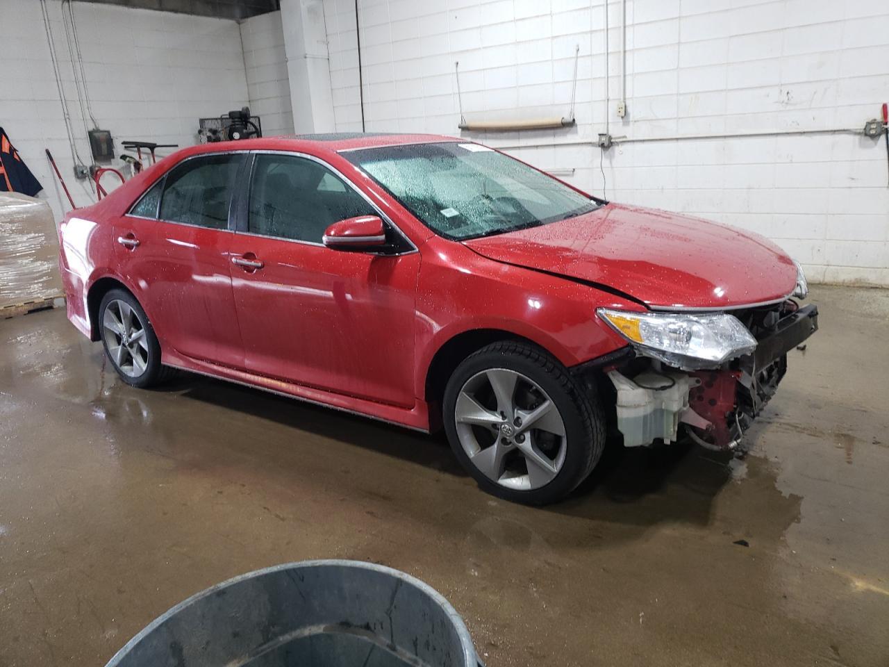 2014 TOYOTA CAMRY L - Image 4