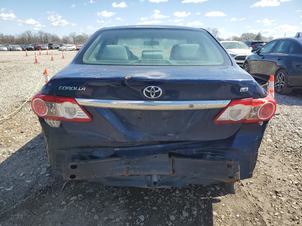 2013 TOYOTA COROLLA BA - Фото 6