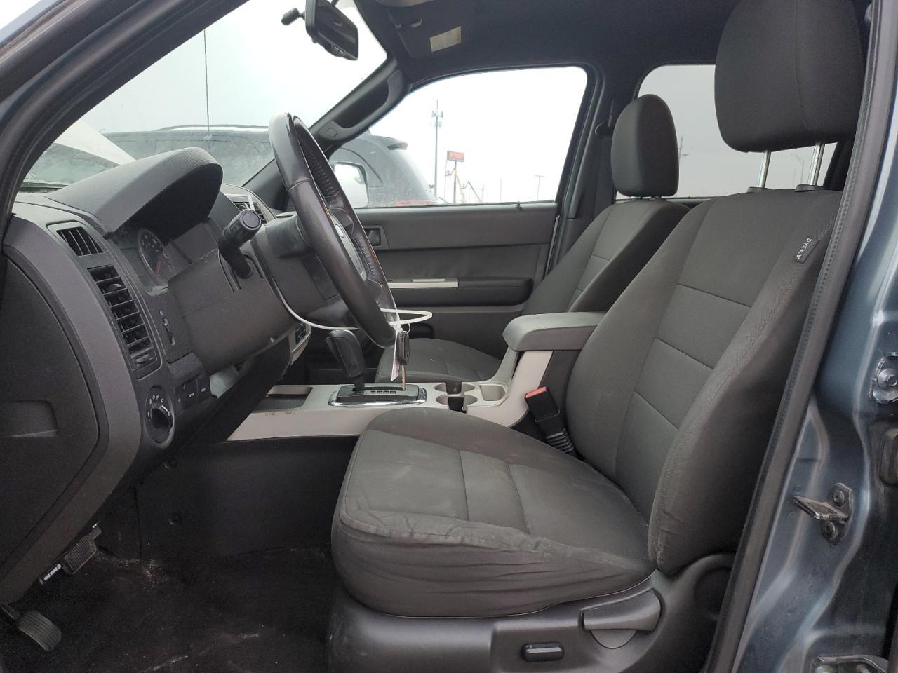 2010 FORD ESCAPE XLT - Image 7