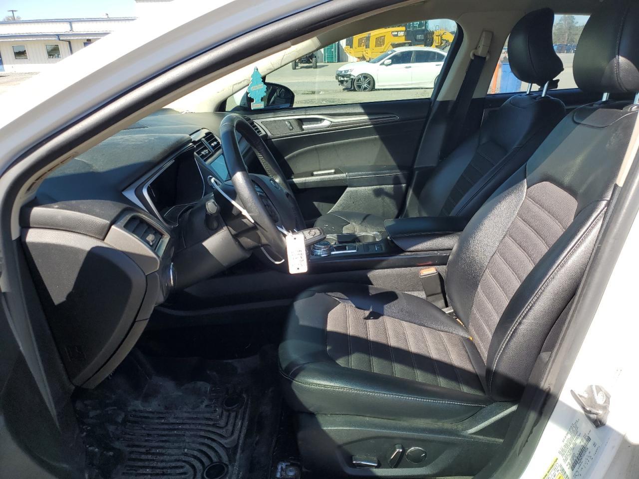 2017 FORD FUSION SE - Фото 7