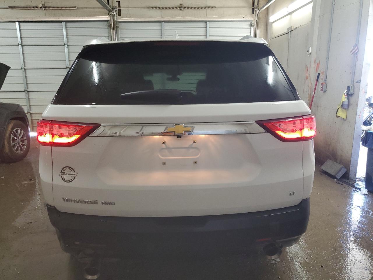 2018 CHEVROLET TRAVERSE L - Фото 6
