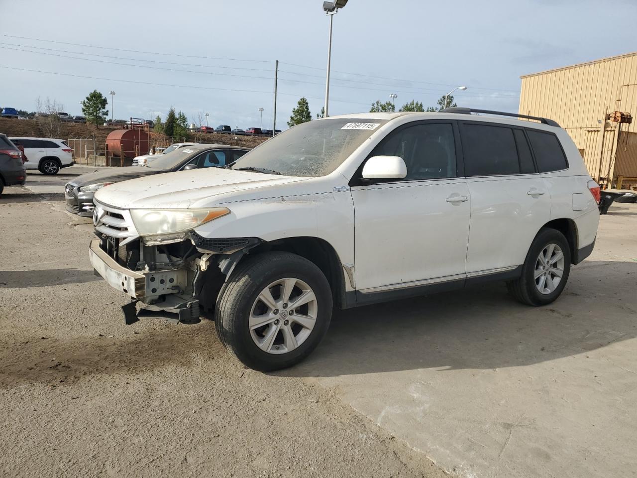 2011 TOYOTA HIGHLANDER