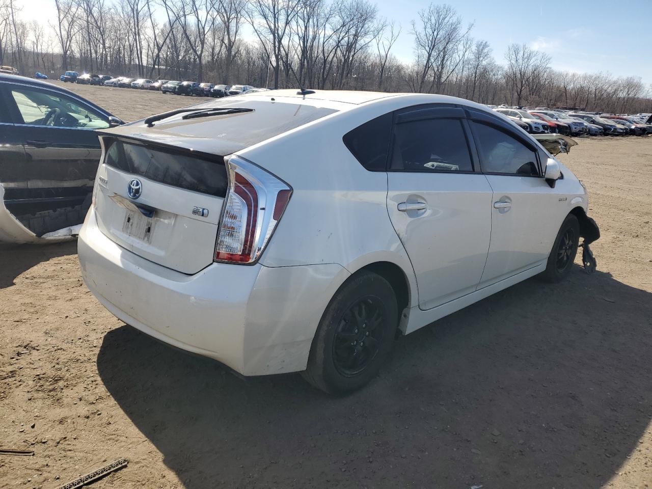 2015 TOYOTA PRIUS - Фото 3