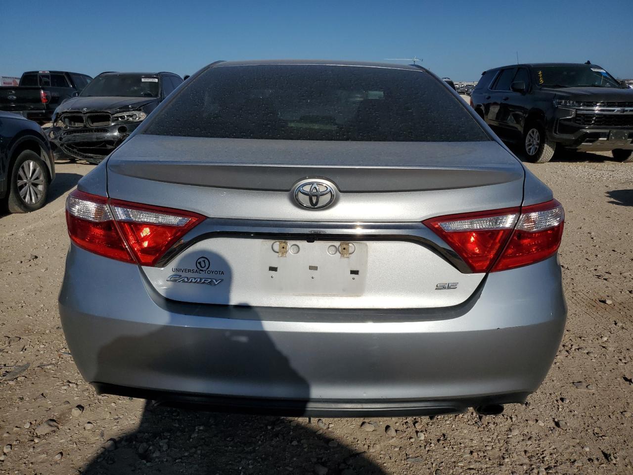 2017 TOYOTA CAMRY LE - Фото 6