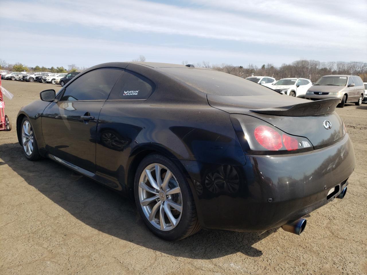 2012 INFINITI G37 - Image 2