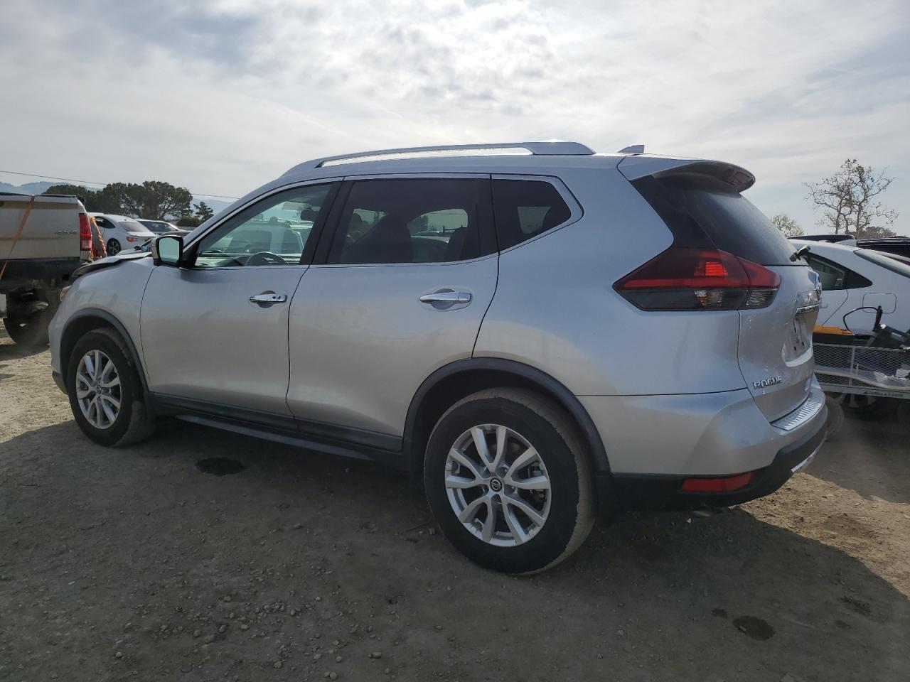 2018 NISSAN ROGUE S - Фото 2