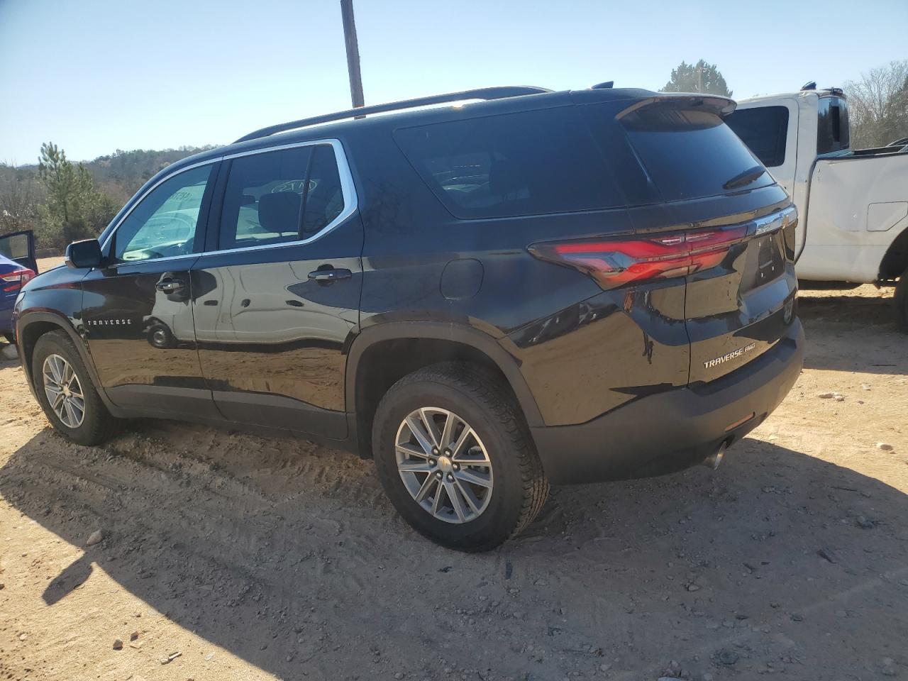 2023 CHEVROLET TRAVERSE L - Image 2