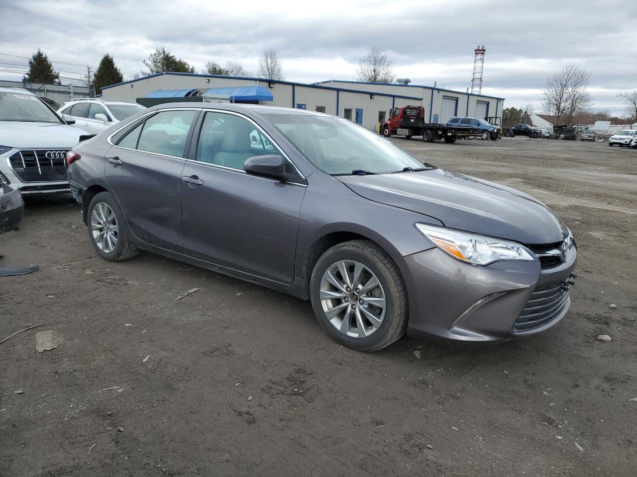2015 TOYOTA CAMRY LE - Фото 4