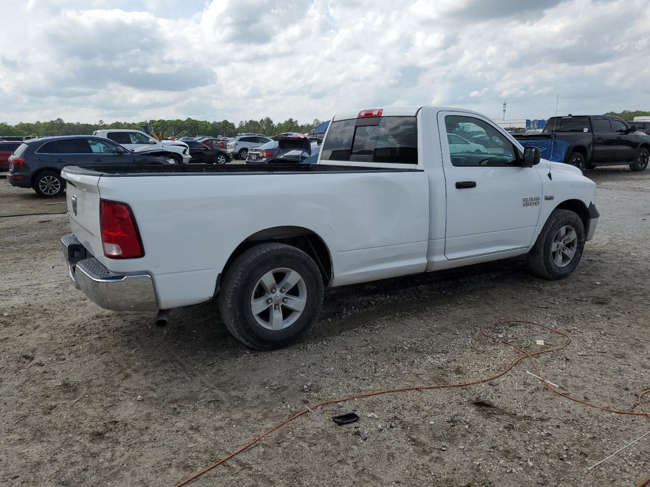 2018 RAM 1500 ST - Image 3