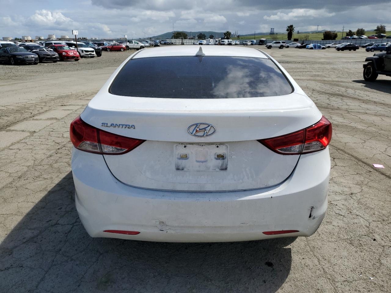 2013 HYUNDAI ELANTRA GL - Image 6