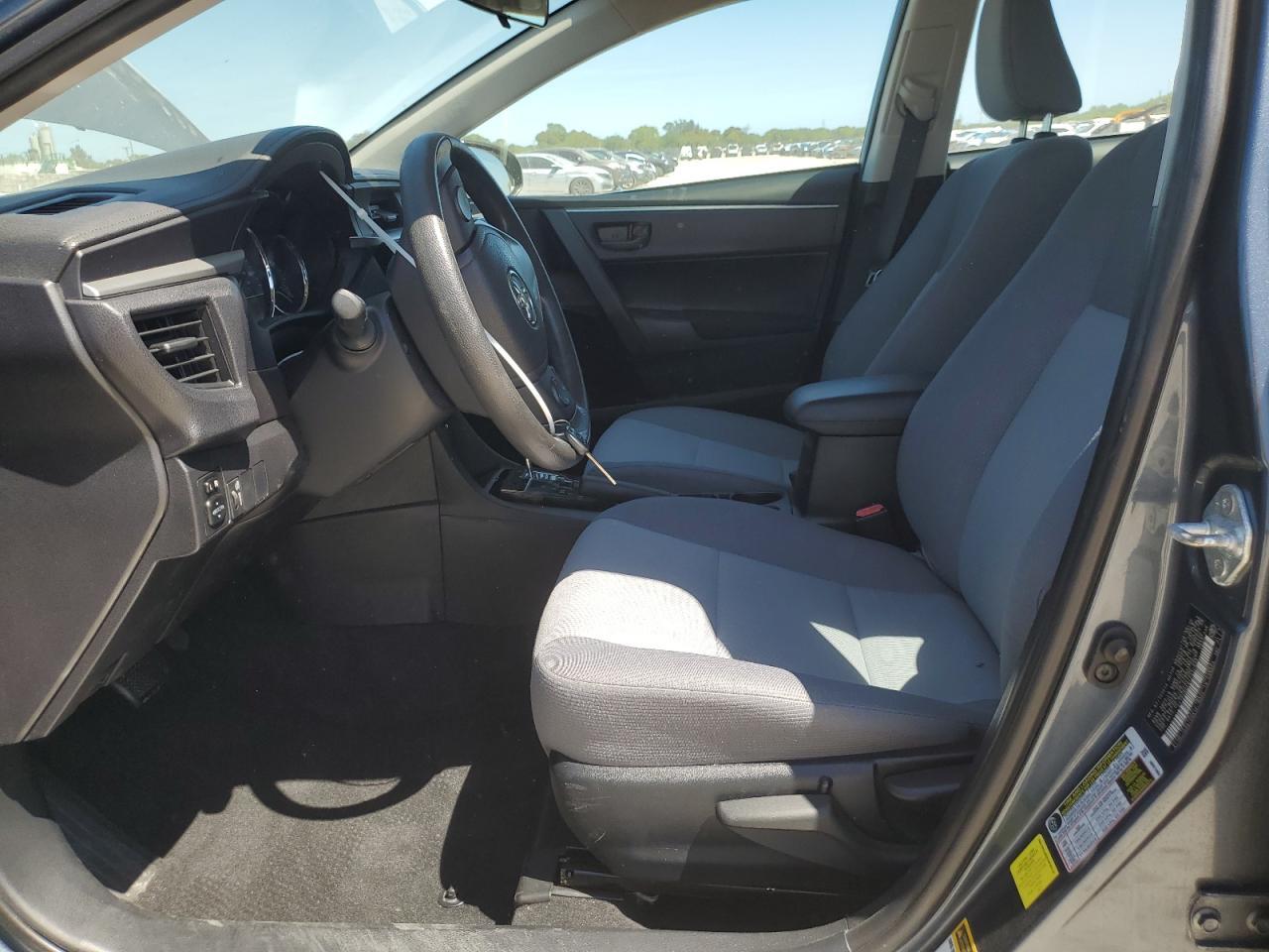 2015 TOYOTA COROLLA L - Фото 7