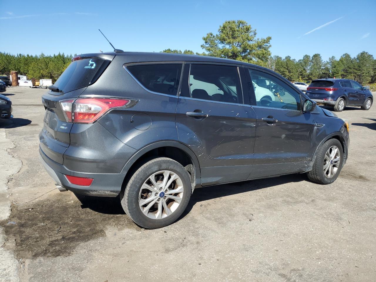 2017 FORD ESCAPE SE - Фото 3