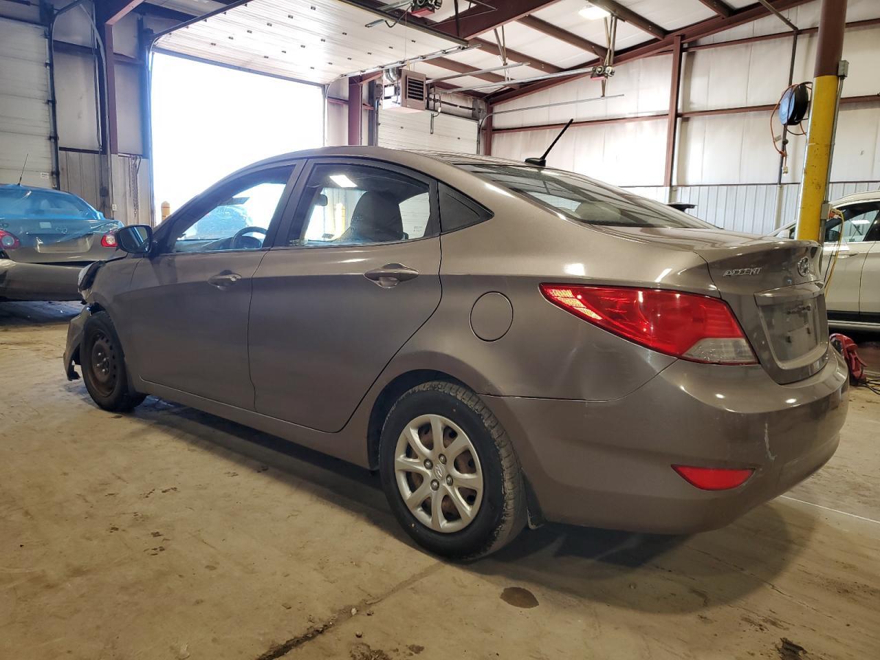2012 HYUNDAI ACCENT GLS - Фото 2