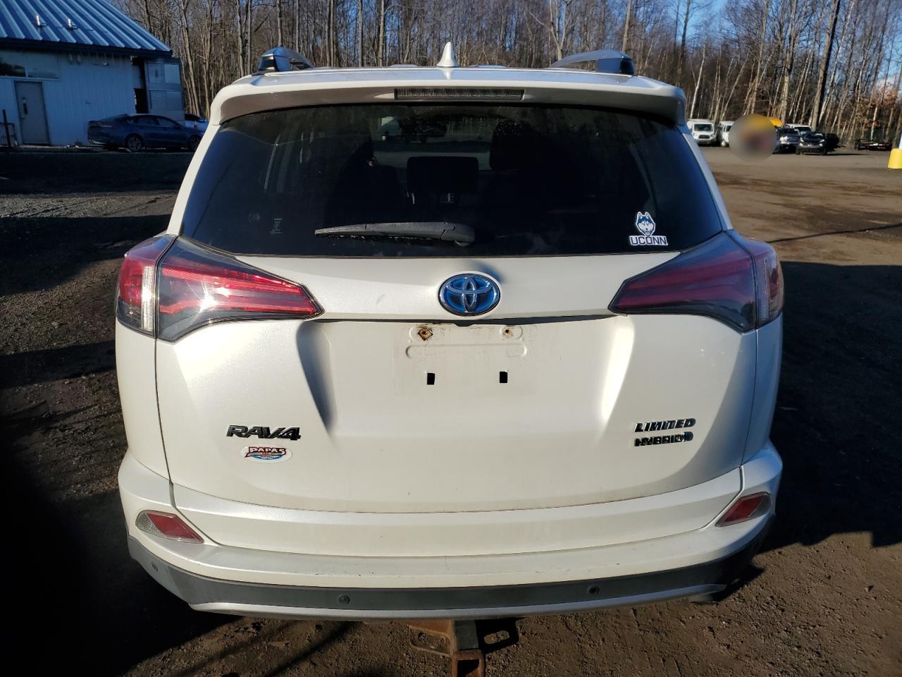 2017 TOYOTA RAV4 HV LI - Image 6