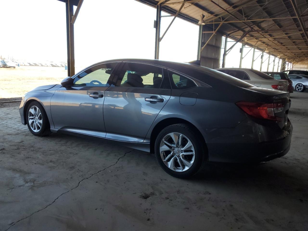 2018 HONDA ACCORD LX - Фото 2