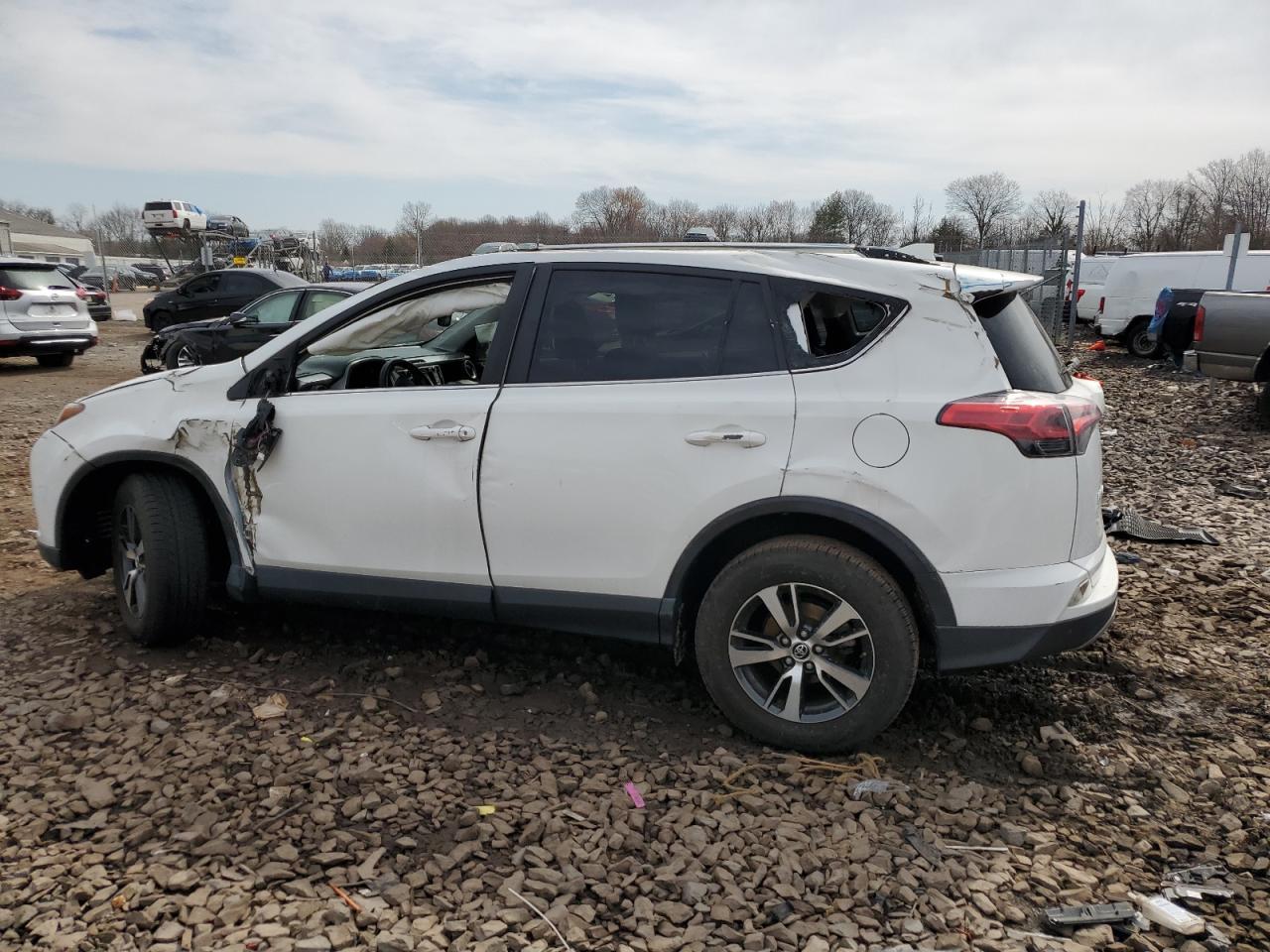 2018 TOYOTA RAV4 ADVEN - Фото 2