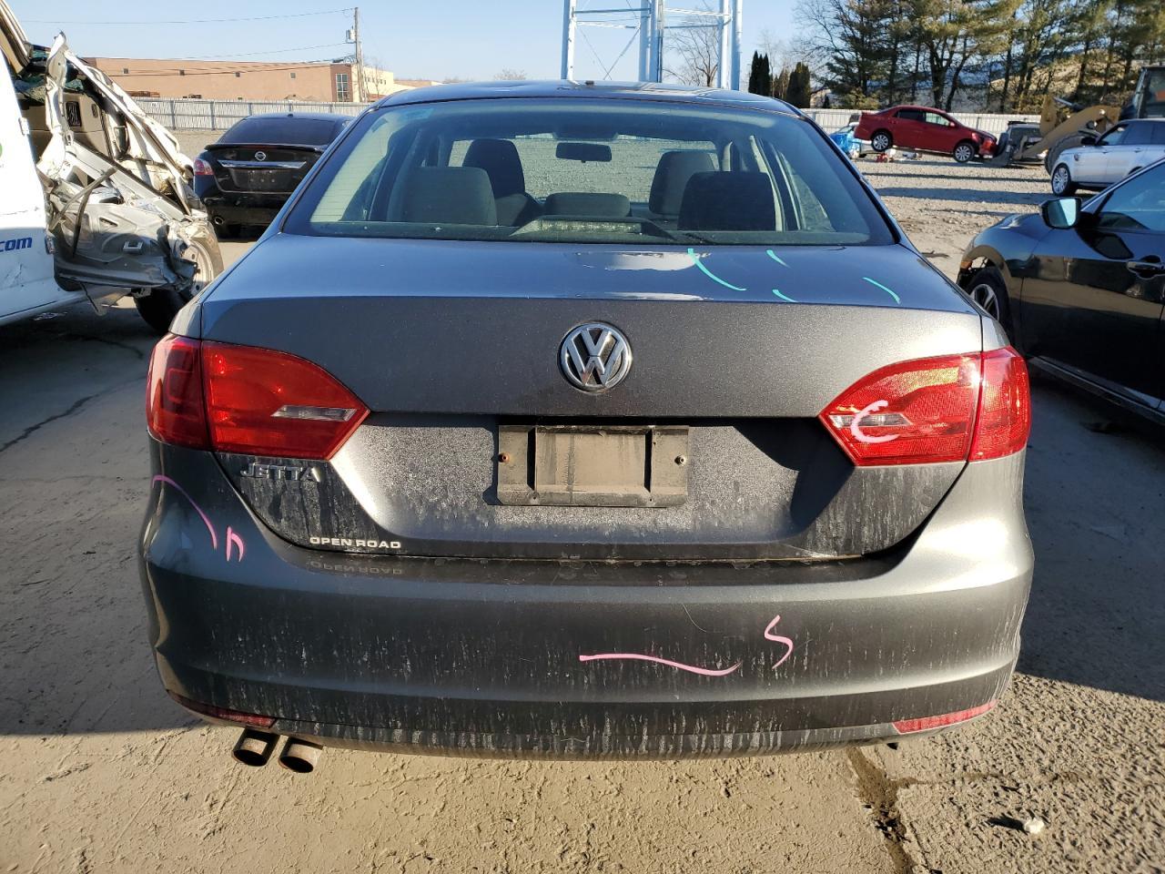 2013 VOLKSWAGEN JETTA BASE - Фото 6