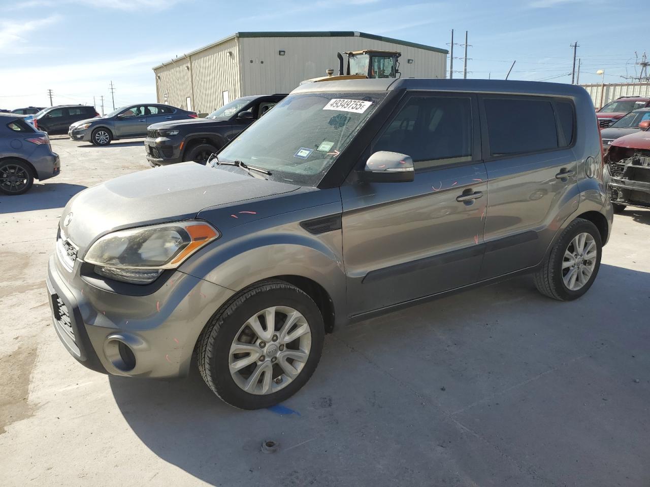 2013 KIA SOUL +