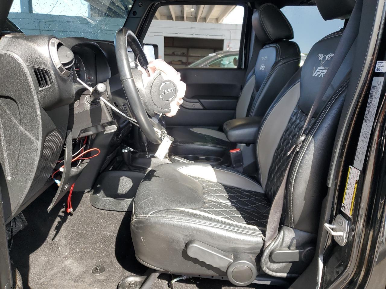2017 JEEP WRANGLER U - Image 7