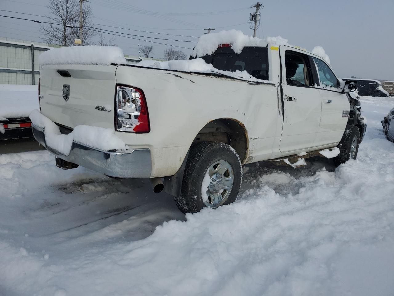 2017 RAM 2500 SLT - Image 3
