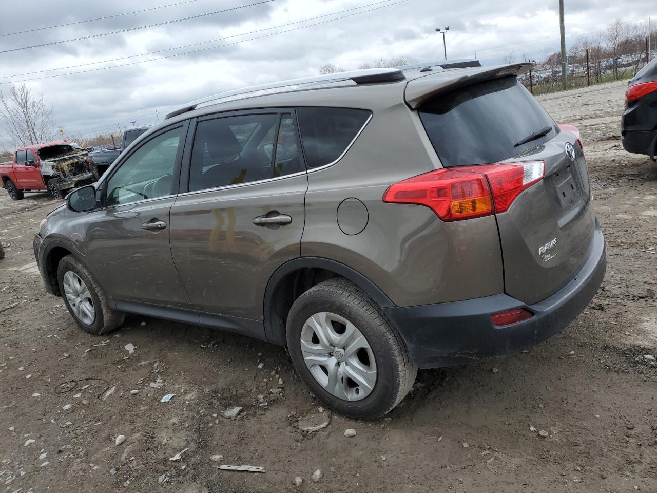 2014 TOYOTA RAV4 LE - Image 2