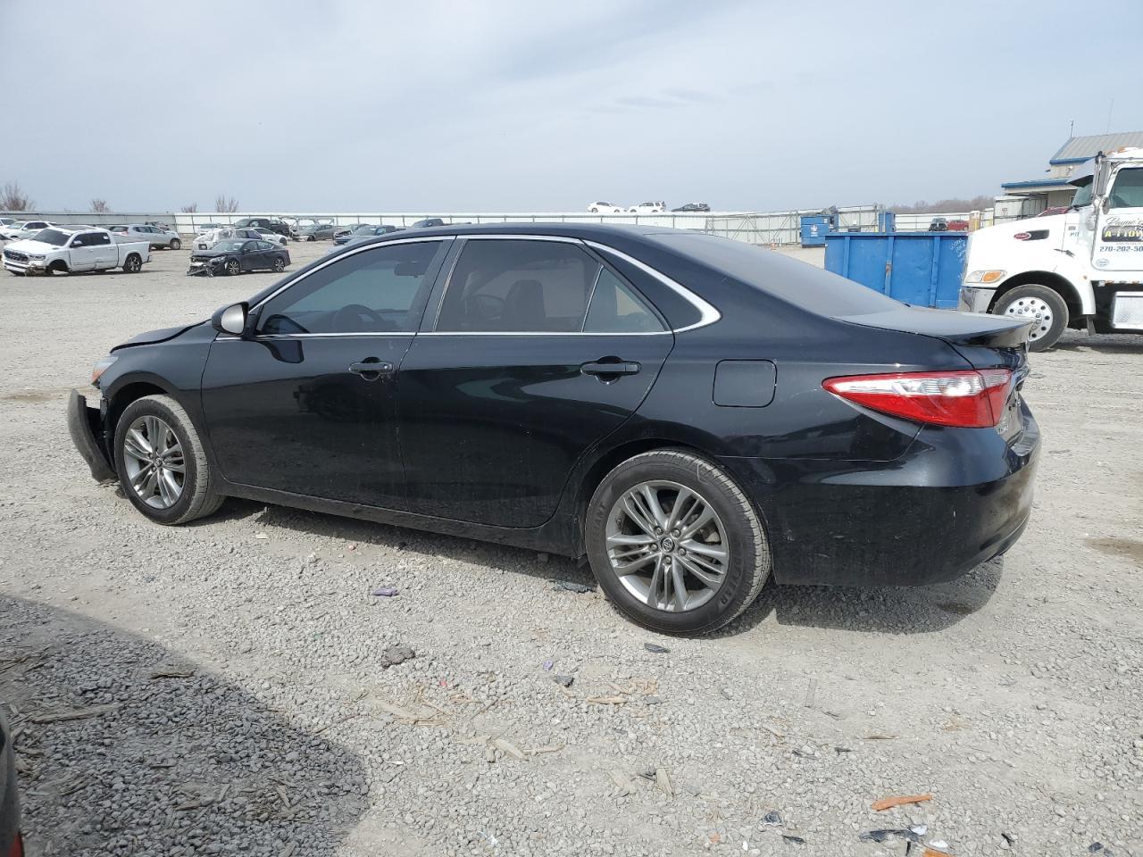 2017 TOYOTA CAMRY LE - Фото 2