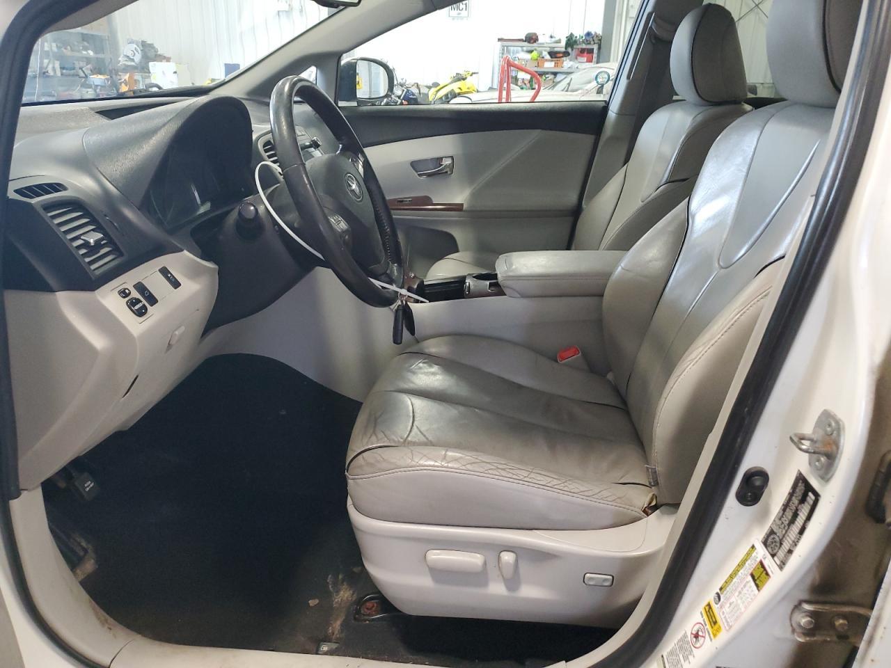 2011 TOYOTA VENZA - Фото 7