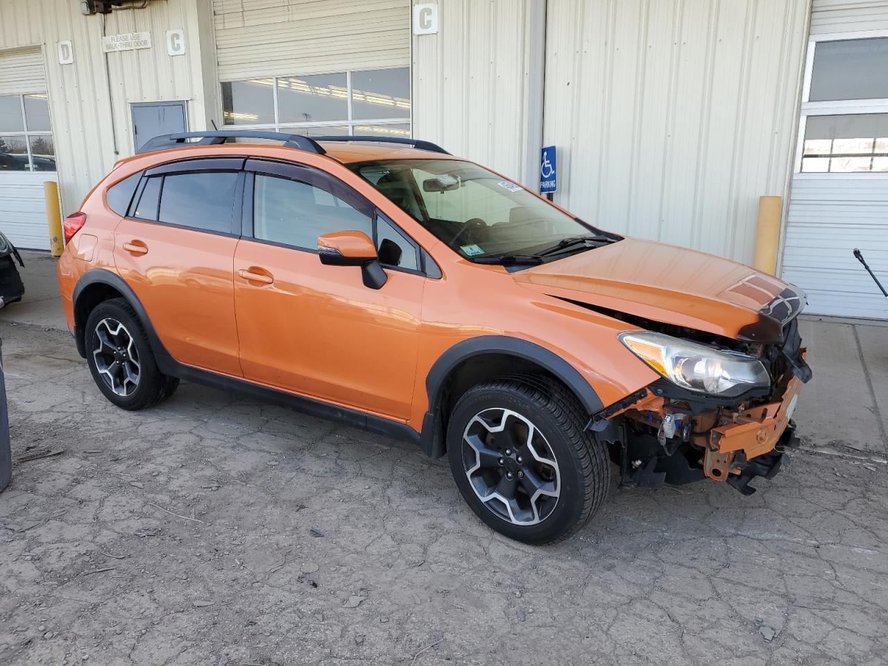 2015 SUBARU XV CROSSTR - Image 4