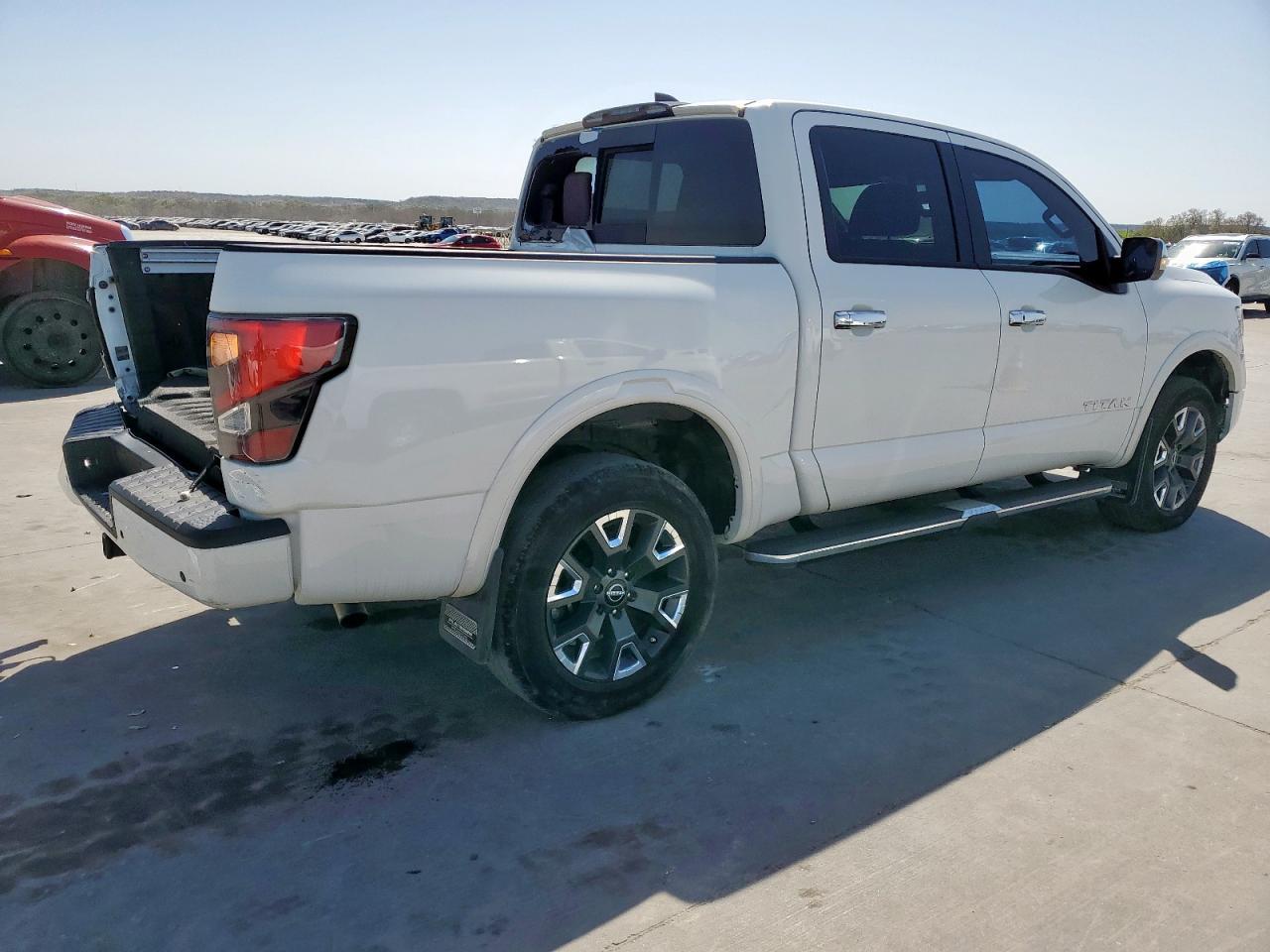 2023 NISSAN TITAN SV - Фото 3
