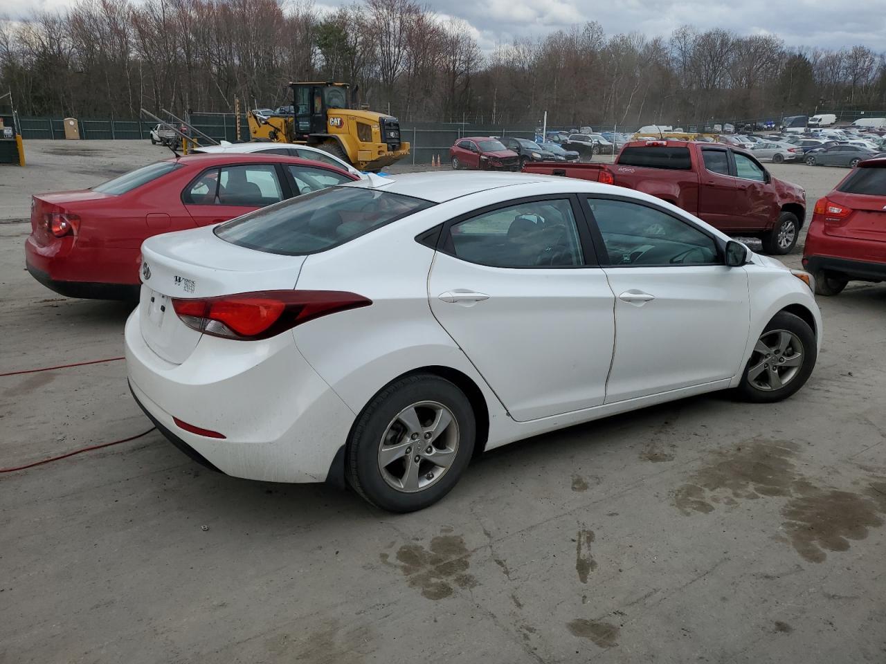 2015 HYUNDAI ELANTRA SE - Image 3