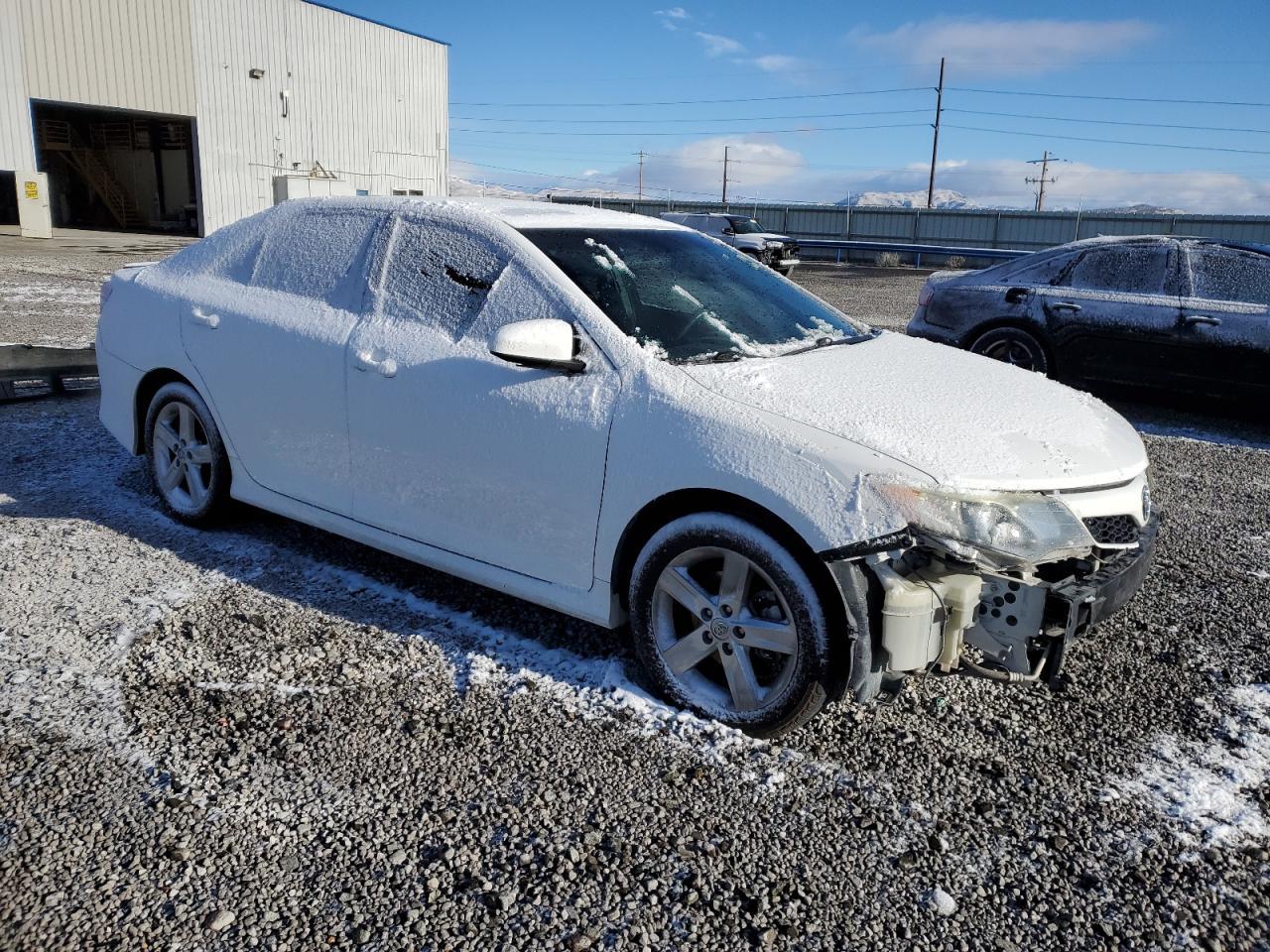 2014 TOYOTA CAMRY L - Image 4
