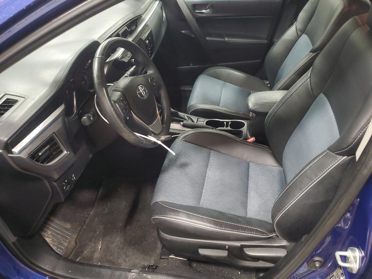2015 TOYOTA COROLLA L - Фото 7