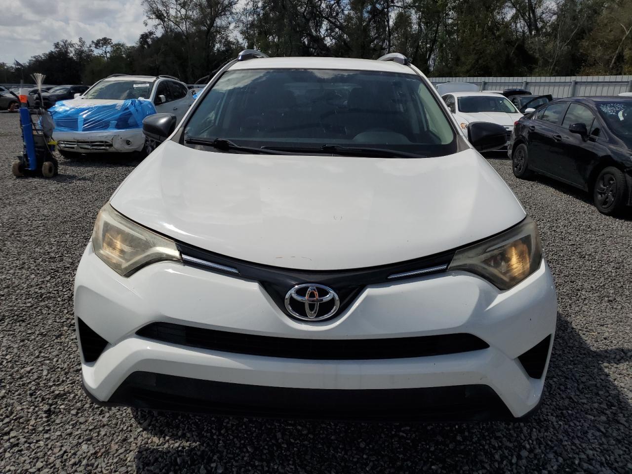 2016 TOYOTA RAV4 LE - Image 5